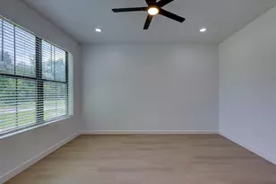 230 Brown St, Elgin, TX 78621 - Photo 3