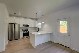 230 Brown St, Elgin, TX 78621 - Photo 9