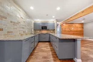 720 Dyer St, Rockdale, TX 76567 - Photo 13