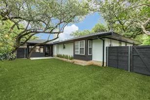 1700 Barton Hills Dr, Austin, TX 78704 - Photo 3