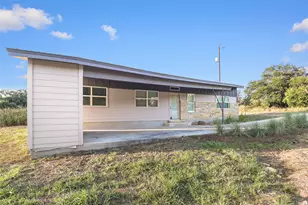 654 Maple Ln, Cottonwood Shores, TX 78657 - Photo 5