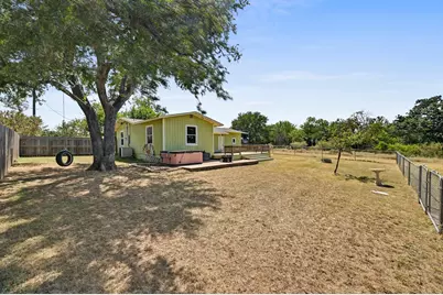 135 E Hickory Drive, Granite Shoals, TX 78654 - Photo 3