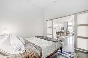 2124 E 6th Street E, Austin, TX 78702 - Photo 11