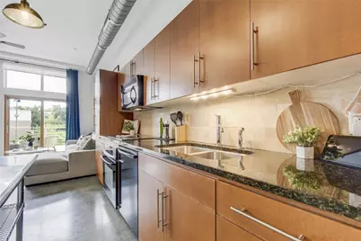 2124 E 6th Street E #205, Austin, TX 78702 - Photo 7