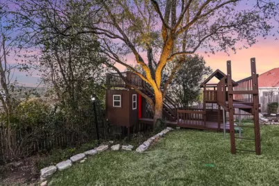 2006 Wychwood Drive, Austin, TX 78746 - Photo 29