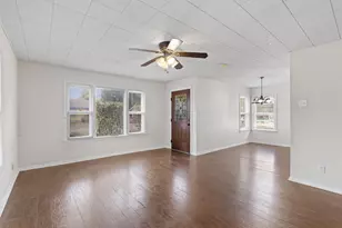 1119 Kent St, Taylor, TX 76574 - Photo 3