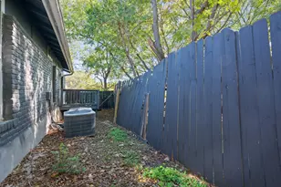2603 Parker Ln, Austin, TX 78741 - Photo 15