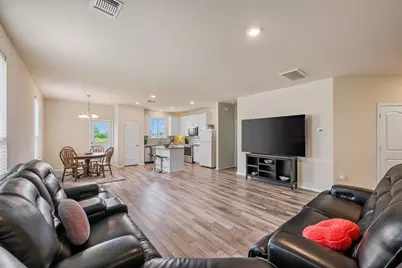 225 Gunther Way, Taylor, TX 76574 - Photo 9