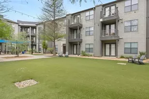 810 W St Johns Ave, Austin, TX 78752 - Photo 17