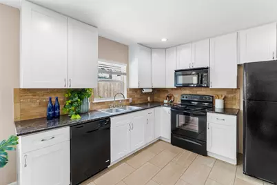 13323 Villa Park Dr Unit B, Austin, TX 78729 - Photo 7