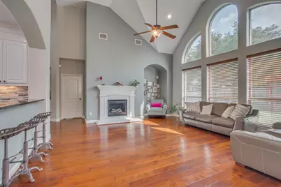 12221 Montclair Bend, Austin, TX 78732 - Photo 5