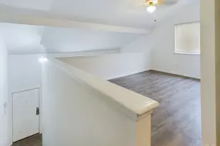 2124 Burton Dr, Austin, TX 78741 - Photo 13