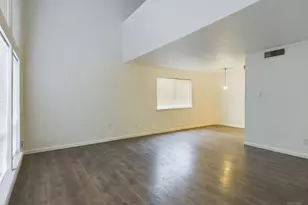 2124 Burton Dr, Austin, TX 78741 - Photo 3