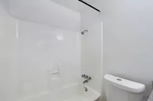 2124 Burton Dr, Austin, TX 78741 - Photo 19
