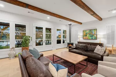 327 Meadowlakes Drive, Meadowlakes, TX 78654 - Photo 11