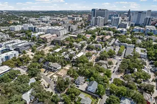 2220 Leon St, Austin, TX 78705 - Photo 23