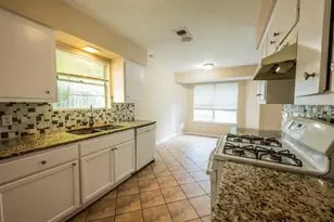6400 Craigwood Cir, Austin, TX 78725 - Photo 15