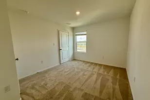 306 Camargue Dr, Hutto, TX 78634 - Photo 9