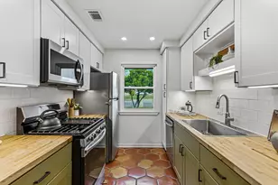 5613 Jacaranda Dr, Austin, TX 78744 - Photo 9