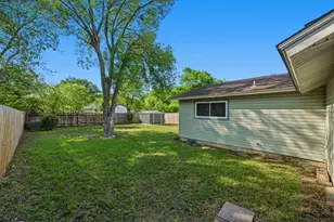5613 Jacaranda Dr, Austin, TX 78744 - Photo 27