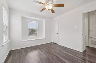 11013 Helms Deep Dr, Austin, TX 78754 - Photo 25