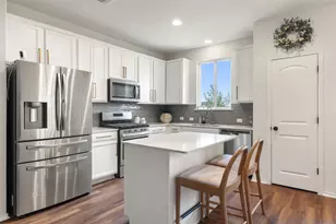 290 Bayberry Cir, Buda, TX 78610 - Photo 13