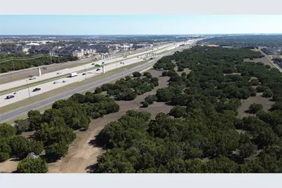 561 Woodview Drive, Leander, TX 78641 - Photo 7