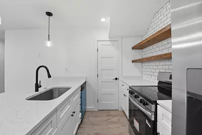 2124 Burton Drive #133, Austin, TX 78741 - Photo 9