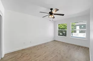 2124 Burton Dr, Austin, TX 78741 - Photo 19