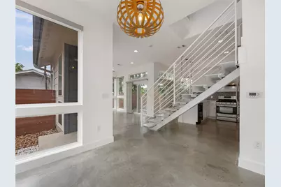 513 W Croslin Street #B, Austin, TX 78752 - Photo 11