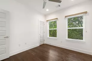 513 W Croslin St, Austin, TX 78752 - Photo 23