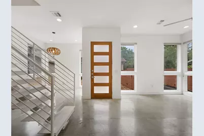 513 W Croslin Street #B, Austin, TX 78752 - Photo 3