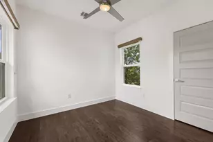 513 W Croslin St, Austin, TX 78752 - Photo 27
