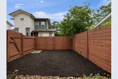 513 W Croslin Street #B, Austin, TX 78752 - Photo 37