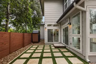 513 W Croslin St, Austin, TX 78752 - Photo 33