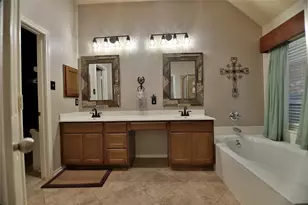 410 Olmos Dr, Leander, TX 78641 - Photo 13