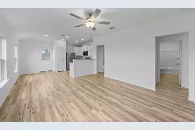 14705 Eagles Claw Way, Elgin, TX 78621 - Photo 3