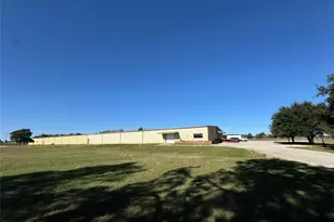 2520 Hwy 304, Smithville, TX 78957 - Photo 17