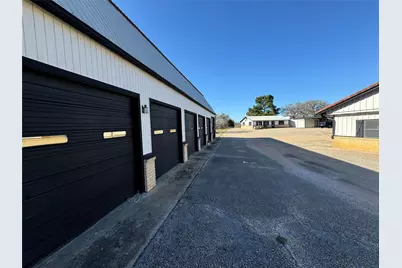 2520 Hwy 304, Smithville, TX 78957 - Photo 5