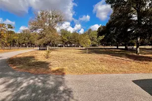 173 Misty Ln, Cedar Creek, TX 78612 - Photo 17