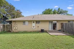 2714 Thrushwood Dr, Austin, TX 78757 - Photo 21