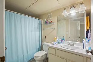 501 W 26th St, Austin, TX 78705 - Photo 9
