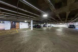 501 W 26th St, Austin, TX 78705 - Photo 27