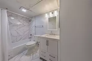 501 W 26th St, Austin, TX 78705 - Photo 19
