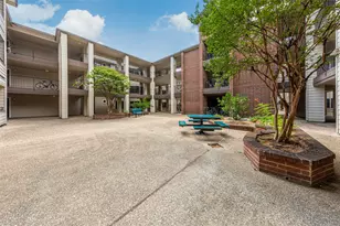 501 W 26th St, Austin, TX 78705 - Photo 25