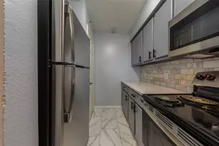 501 W 26th St, Austin, TX 78705 - Photo 5