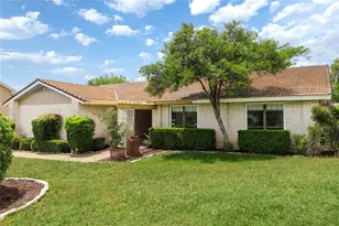 611 Lido St, Lakeway, TX 78734 - Photo 1