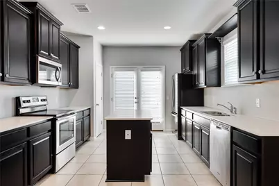 245 E Broade Street, Leander, TX 78641 - Photo 17