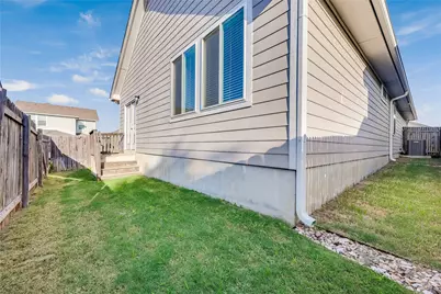 245 E Broade Street, Leander, TX 78641 - Photo 35