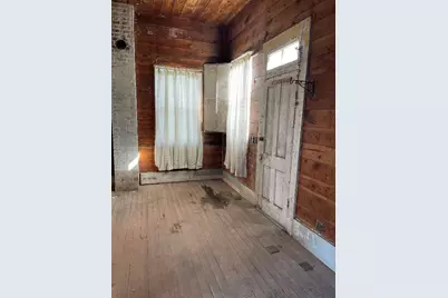 505 S Avenue C Avenue, Elgin, TX 78621 - Photo 5